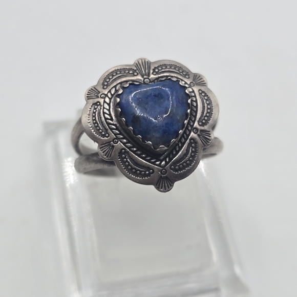 VTG QT INC SOUTHWESTERN STERLING BLUE SODALITE HEART RING SIZE 7